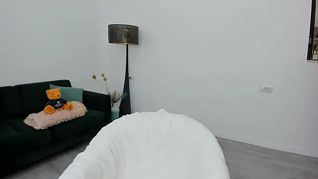 Arya Anna online show from November 24, 2025, 4:56 am