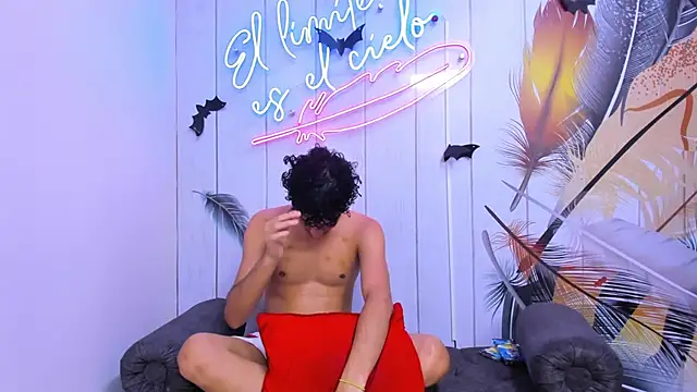 huntboyss online show from November 23, 2025, 4:55 am