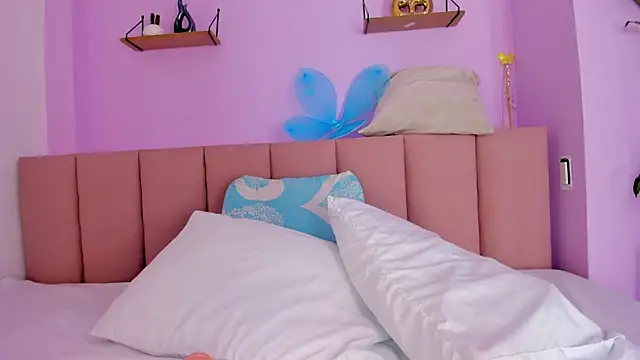 sienna mg online show from November 20, 2025, 12:17 pm