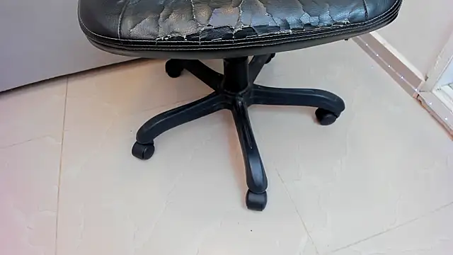 adams bobby online show from February 11, 2026, 12:05 pm