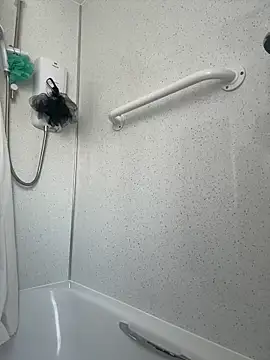 BubblesLovexox online show from March 9, 2026, 3:26 pm