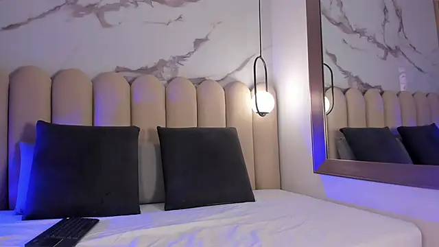 Snapshot of Vittoria__rossi chatting on November 19, 2025, 1:11 pm Vittoria rossi online show from November 19, 2025, 1:11 pm