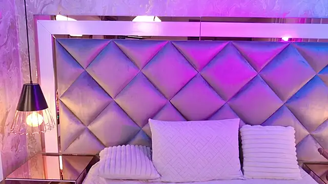  giggy 2 online show from November 28, 2025, 11:54 am