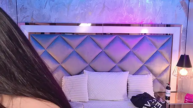  giggy 2 online show from November 18, 2025, 11:35 am