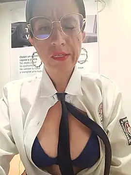 Valentina--1 online show from May 16, 2026, 10:36 am