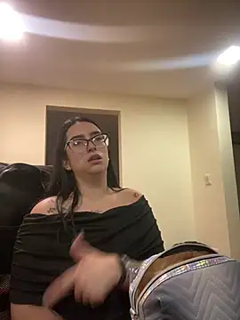 Kloe Novoa online show from March 26, 2026, 12:25 pm