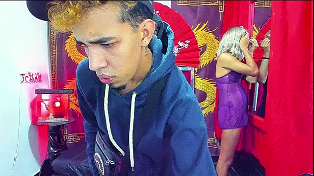 Snapshot of Horny_Duo0 chatting on November 28, 2025, 11:27 pm Horny Duo0 online show from November 28, 2025, 11:27 pm