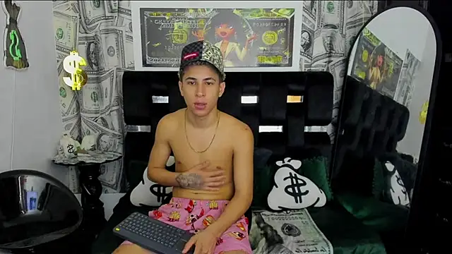 Snapshot of Horny_Duo0 chatting on November 7, 2025, 3:11 am Horny Duo0 online show from November 7, 2025, 3:11 am