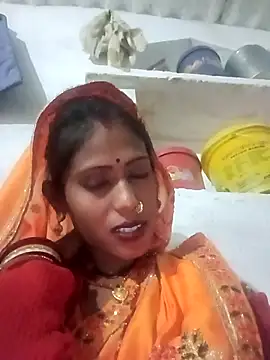 QRANSEXI online show from December 3, 2025, 7:24 pm