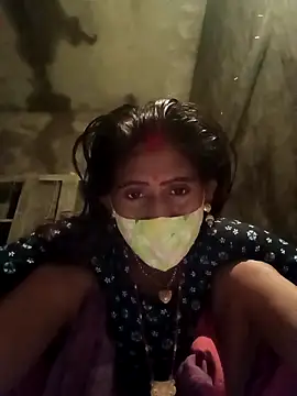 QRANSEXI online show from October 31, 2025, 3:08 pm