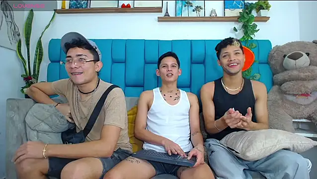 Hot Boys Latinos X online show from February 9, 2026, 11:03 pm