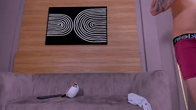 tonny  08 online show from November 5, 2025, 1:36 pm