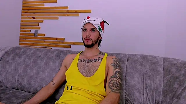 tonny  08 online show from December 4, 2025, 1:54 pm