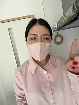 akimix xoxo online show from April 18, 2026, 4:04 am