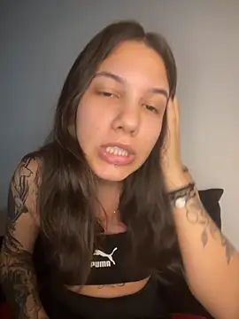 Hannahinfame online show from November 30, 2025, 12:33 am