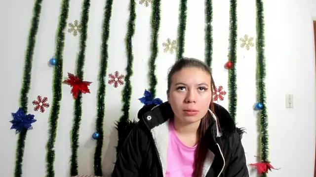 Vanessa Martinz online show from December 1, 2025, 12:06 pm