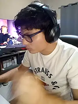 Ais B10 online show from November 20, 2025, 3:29 am