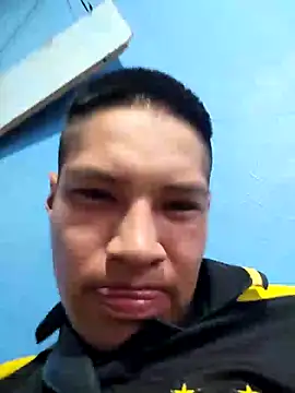 Ojitosbrrr online show from November 2, 2025, 2:22 pm