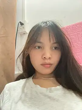 Tina x online show from December 3, 2025, 3:22 pm