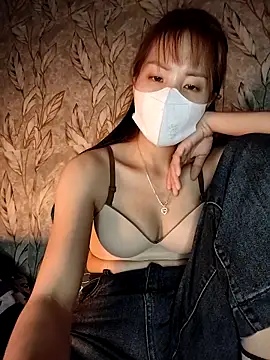 ezabel- online show from February 13, 2026, 5:57 pm