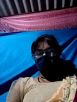 Janvi babby online show from October 29, 2025, 4:39 pm