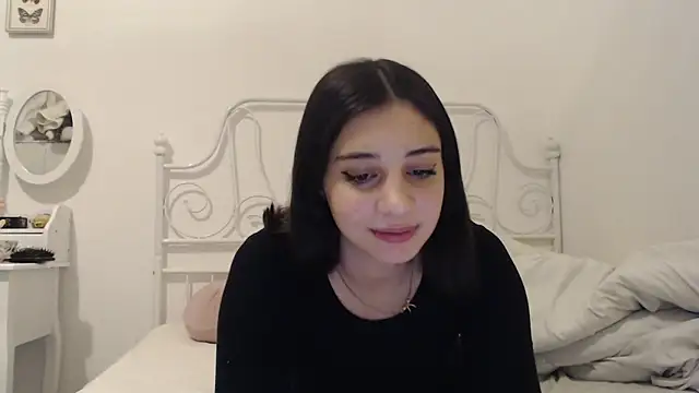 bellefleurrr online show from April 5, 2026, 10:16 pm