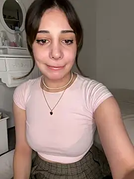 Snapshot of bellefleurrr chatting on July 20, 2026, 11:56 am bellefleurrr online show from July 20, 2026, 11:56 am