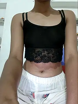 Snapshot of Kissu-Jaan chatting on June 6, 2026, 3:56 am Kissu-Jaan online show from June 6, 2026, 3:56 am