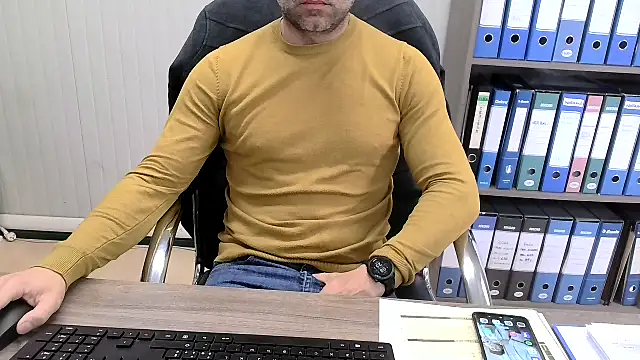 Snapshot of Evasionee chatting on March 3, 2026, 7:26 am Evasionee online show from March 3, 2026, 7:26 am