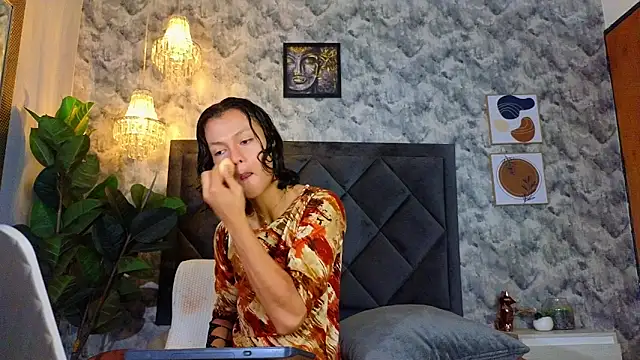 Indi rave online show from November 14, 2025, 1:37 pm