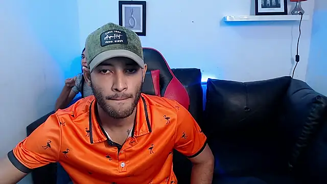 Giselle Max online show from October 31, 2025, 1:30 pm