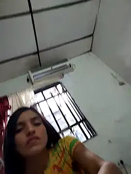 Giselle Max online show from November 26, 2025, 3:45 pm