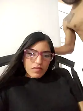 Giselle Max online show from November 22, 2025, 1:43 pm