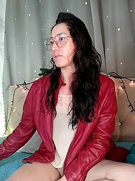 eva delight  online show from November 21, 2025, 11:42 am