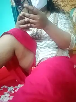 Snapshot of Nupur-00 chatting on July 21, 2026, 1:23 pm Nupur-00 online show from July 21, 2026, 1:23 pm