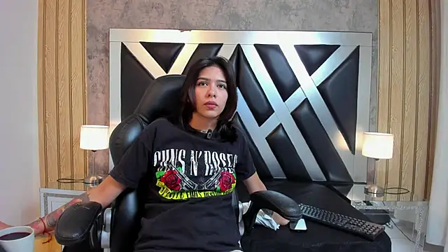 CloePerson online show from January 6, 2026, 3:49 pm