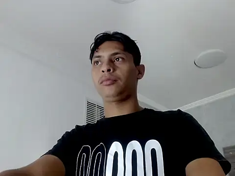 wiltom  online show from November 14, 2025, 3:10 am