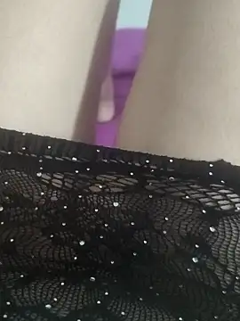 Onlylara online show from October 24, 2025, 6:29 pm