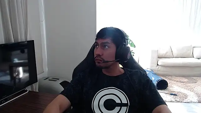 cowboy co online show from November 17, 2025, 9:08 pm