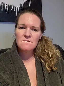 Dinslavnu online show from October 25, 2025, 3:01 pm