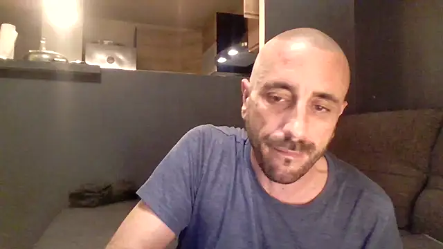 Thalia Drake06 online show from October 24, 2025, 8:08 pm