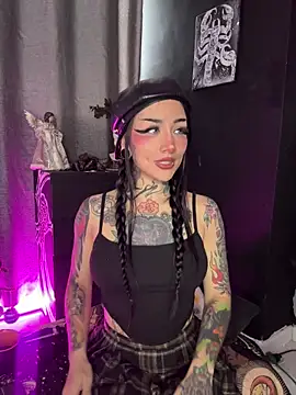 NinaHex online show from December 20, 2025, 2:31 pm