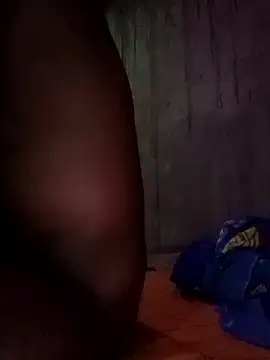 desicoupleNoon online show from April 15, 2026, 4:44 pm