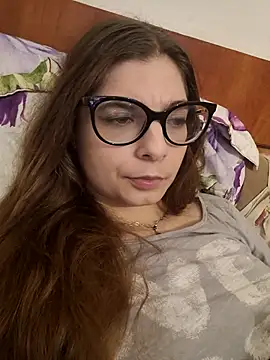 sweetbabygirlforyou online show from November 9, 2025, 1:48 pm