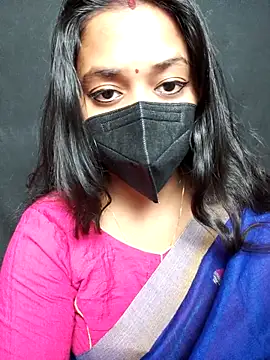 Mampykolkata online show from February 10, 2026, 7:24 pm