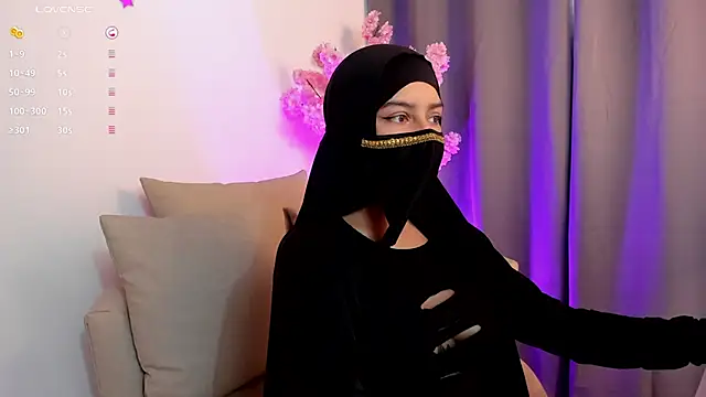 shaima   online show from March 13, 2026, 10:15 pm