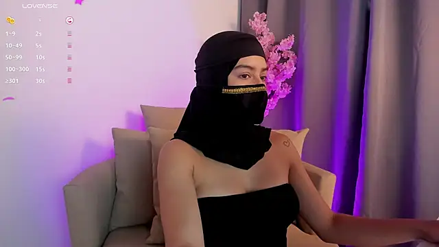 shaima   online show from April 4, 2026, 6:58 pm