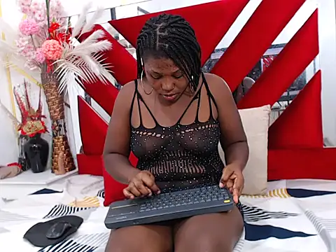 MarilinMowss online show from October 27, 2025, 2:07 pm