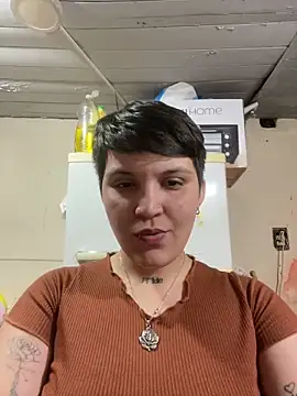 leti302 online show from November 4, 2025, 6:33 pm