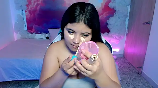 Sccarlett Gracee online show from November 28, 2025, 3:17 am